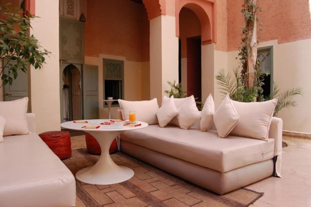 Exclusive And Stylish 4-Bedroom Riad With Plunge Pool 마라케시 외부 사진