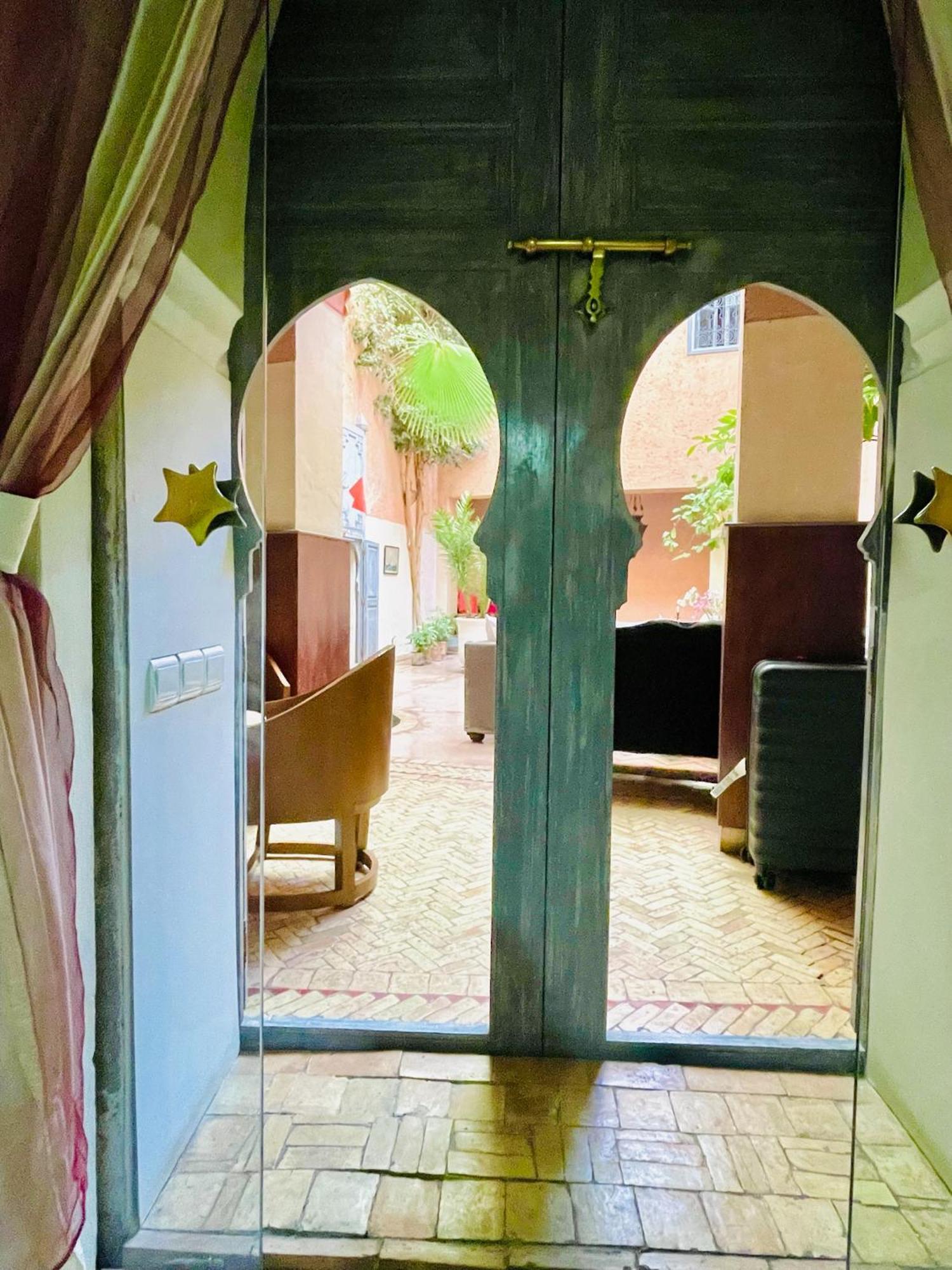 Exclusive And Stylish 4-Bedroom Riad With Plunge Pool 마라케시 외부 사진