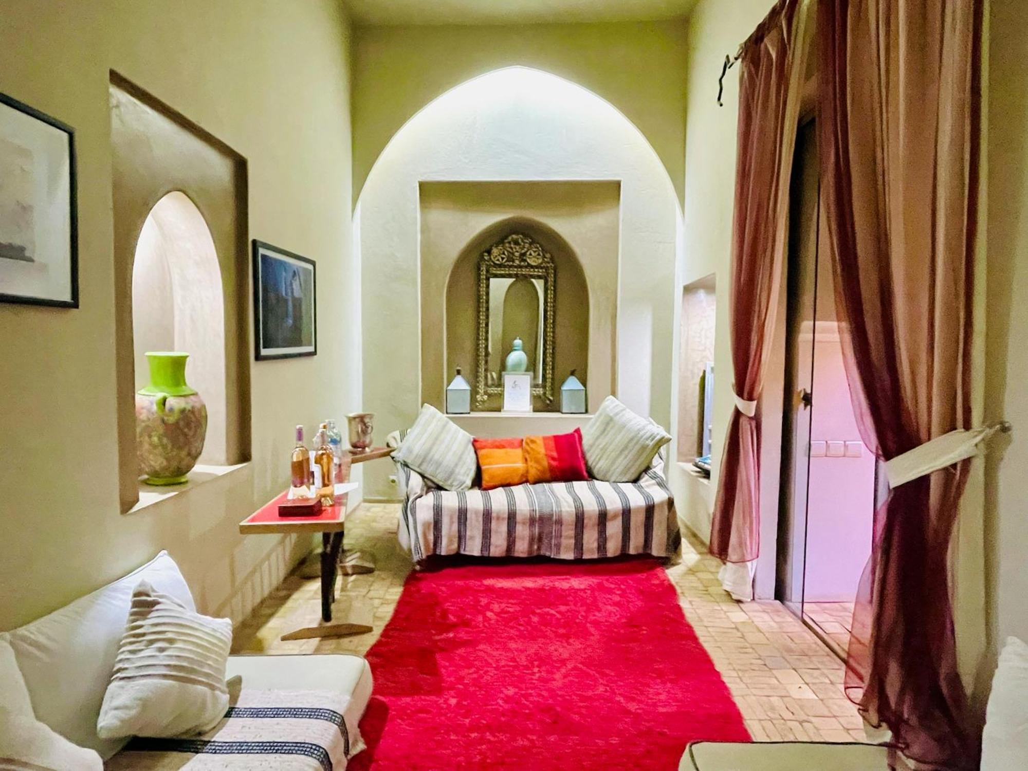 Exclusive And Stylish 4-Bedroom Riad With Plunge Pool 마라케시 외부 사진